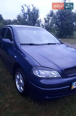 Седан Opel Astra 2008 в 