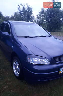 Седан Opel Astra 2008 в Киеве