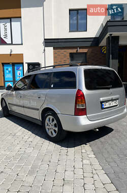 Универсал Opel Astra 2004 в 