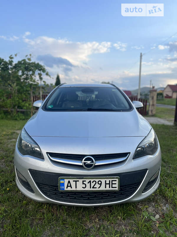 Універсал Opel Astra 2015 в Богородчанах