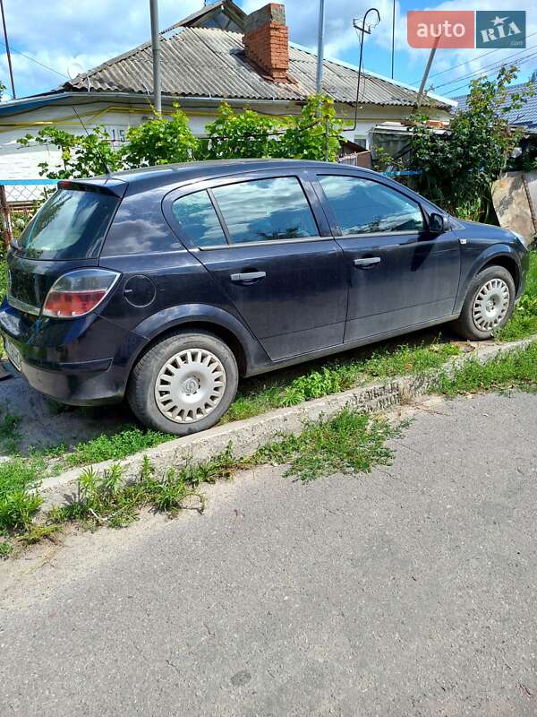 Хэтчбек Opel Astra 2009 в Лубнах