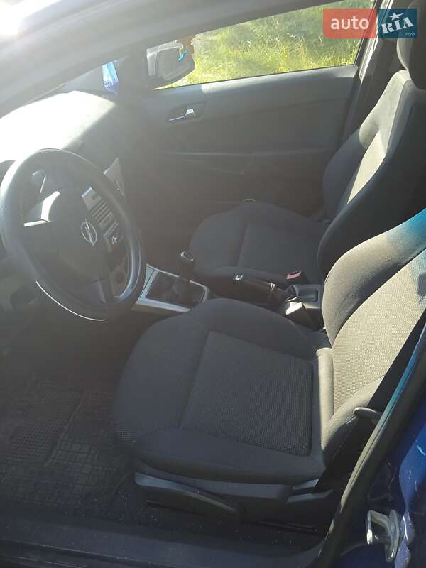 Хетчбек Opel Astra 2007 в Коростені