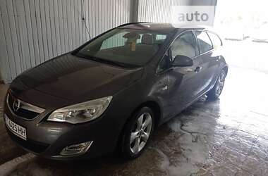 Універсал Opel Astra 2011 в Бурштині