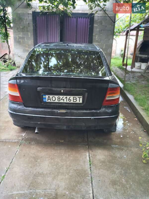 Хэтчбек Opel Astra 2001 в Виноградове