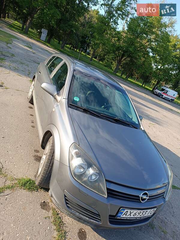 Хэтчбек Opel Astra 2004 в Харькове