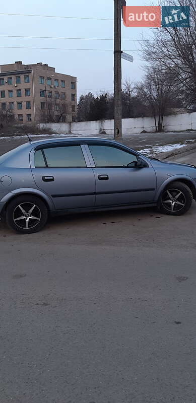 Седан Opel Astra 2007 в Кривому Розі