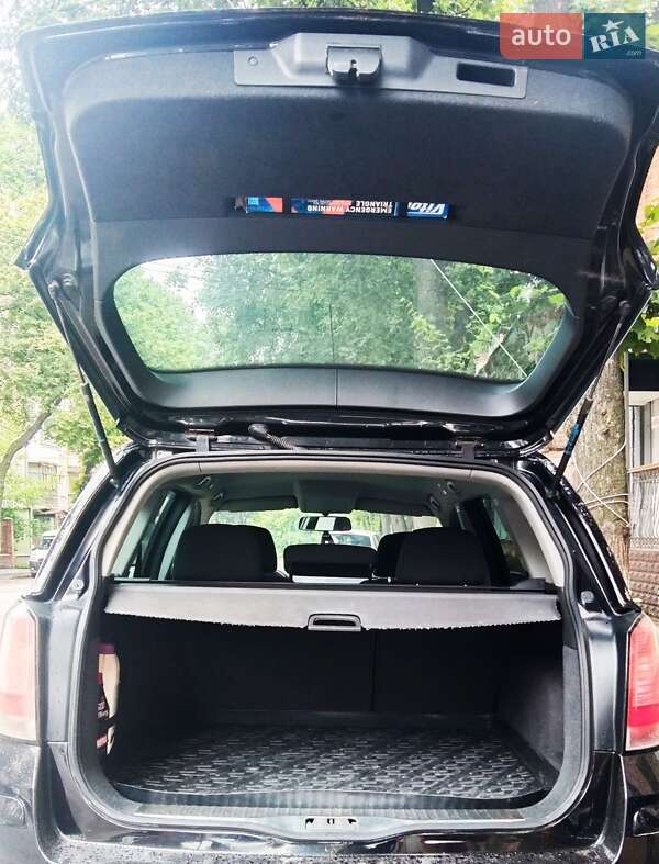 Универсал Opel Astra 2005 в Сумах