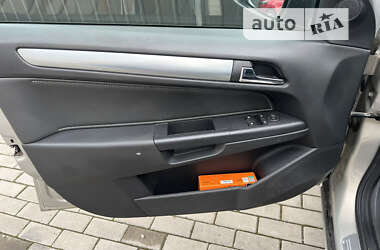 Универсал Opel Astra 2009 в 