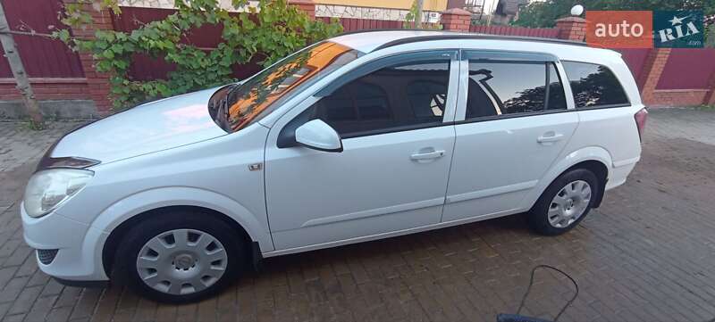 Універсал Opel Astra 2007 в Віньківцях