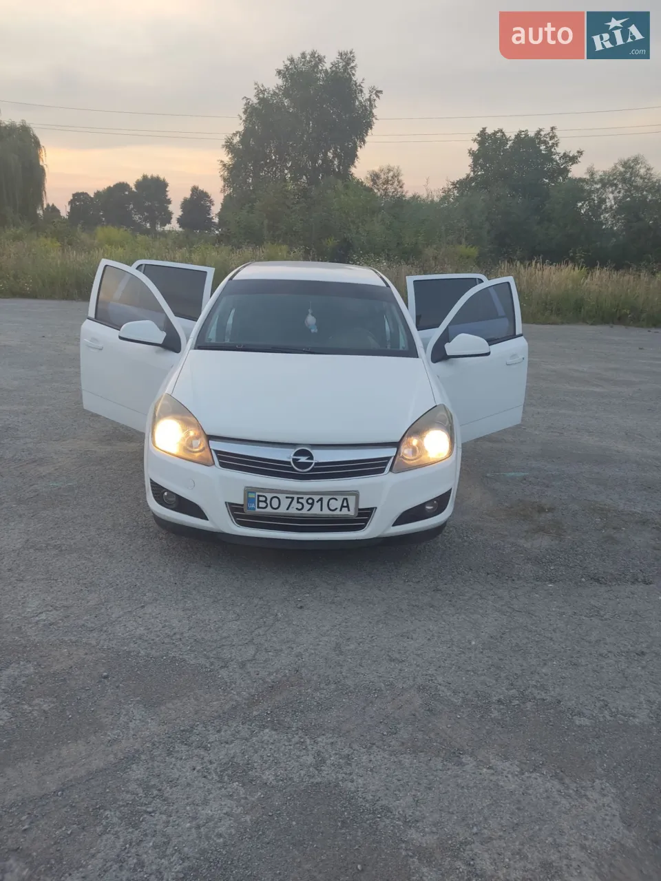 2010 Opel Astra - мініатюра 12
