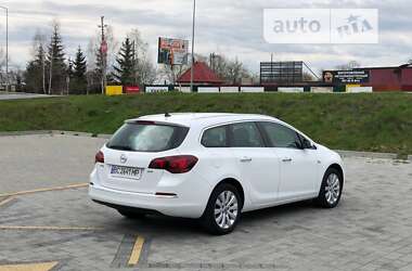 Универсал Opel Astra 2015 в Стрые