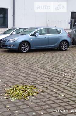 Opel Astra 2010