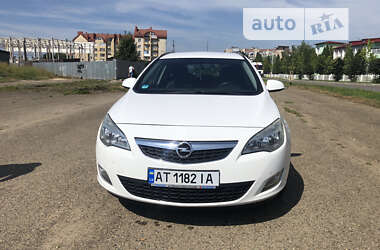 Opel Astra 2012 Opel Astra 2012