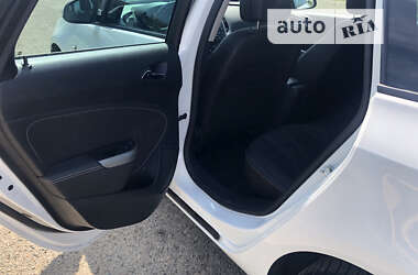 Универсал Opel Astra 2012 в 