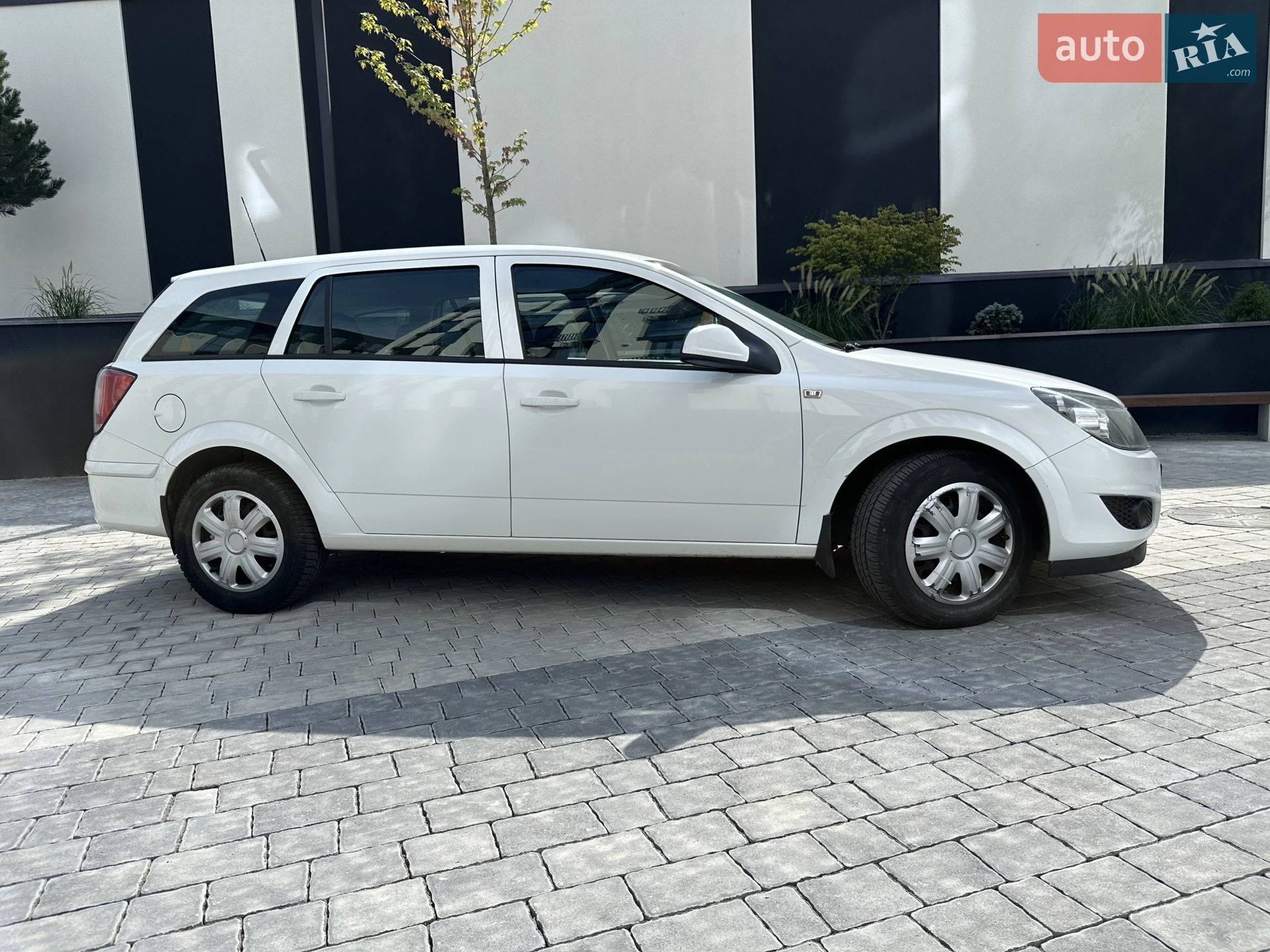 2011 Opel Astra - мініатюра 4