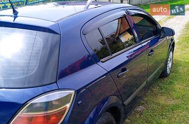 Хэтчбек Opel Astra 2008 в Стрые