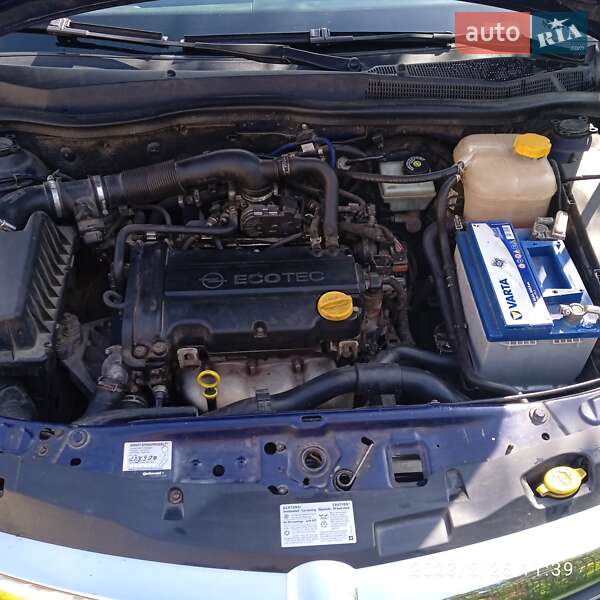 Хэтчбек Opel Astra 2008 в Стрые