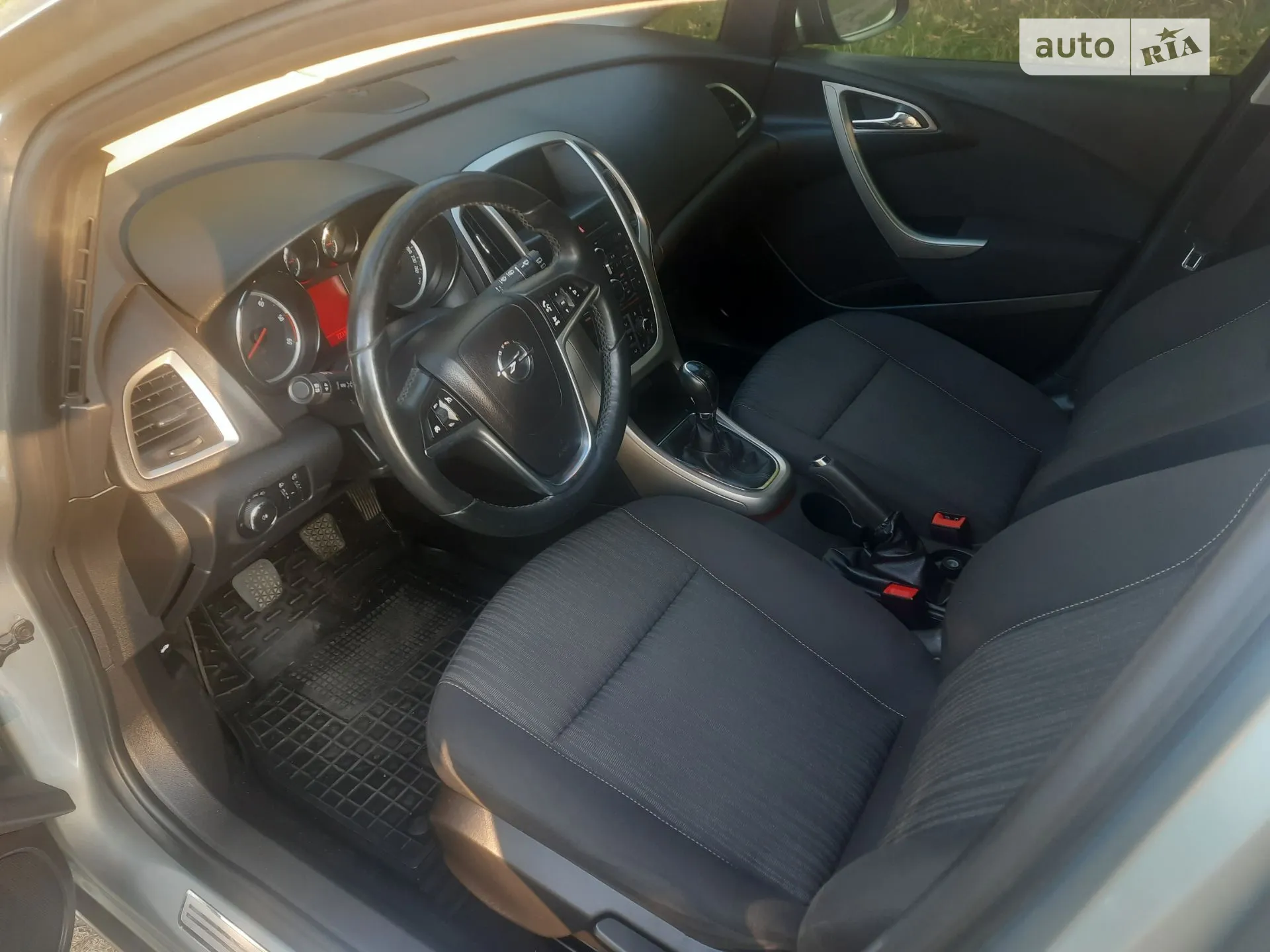 2010 Opel Astra - мініатюра 7