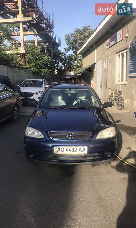 Opel Astra 2004