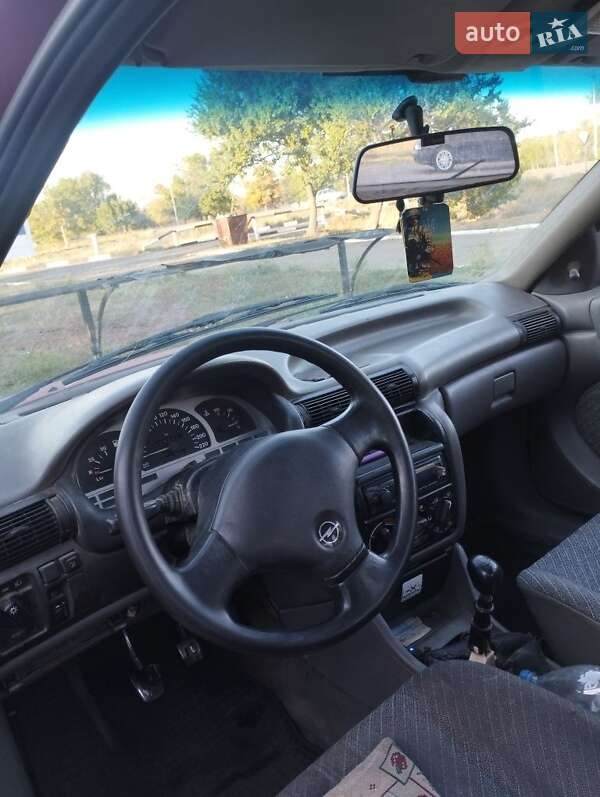 Универсал Opel Astra 1993 в Вознесенске