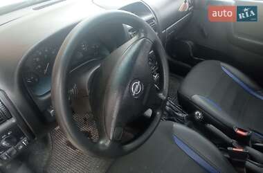 Седан Opel Astra 2005 в Сумах