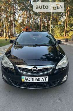 Opel Astra 2011 Opel Astra 2011