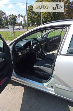 Універсал Opel Astra 2007 в Сумах