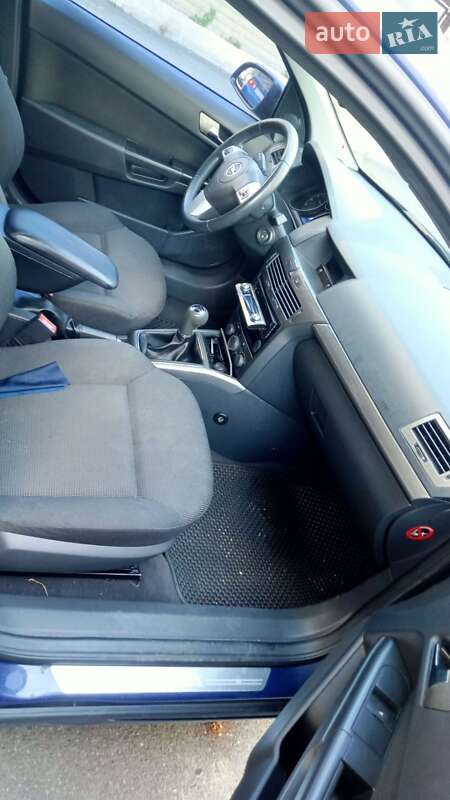 Универсал Opel Astra 2006 в Киеве