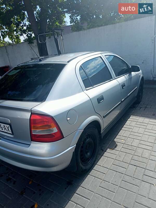 Хетчбек Opel Astra 2001 в Здолбуніві