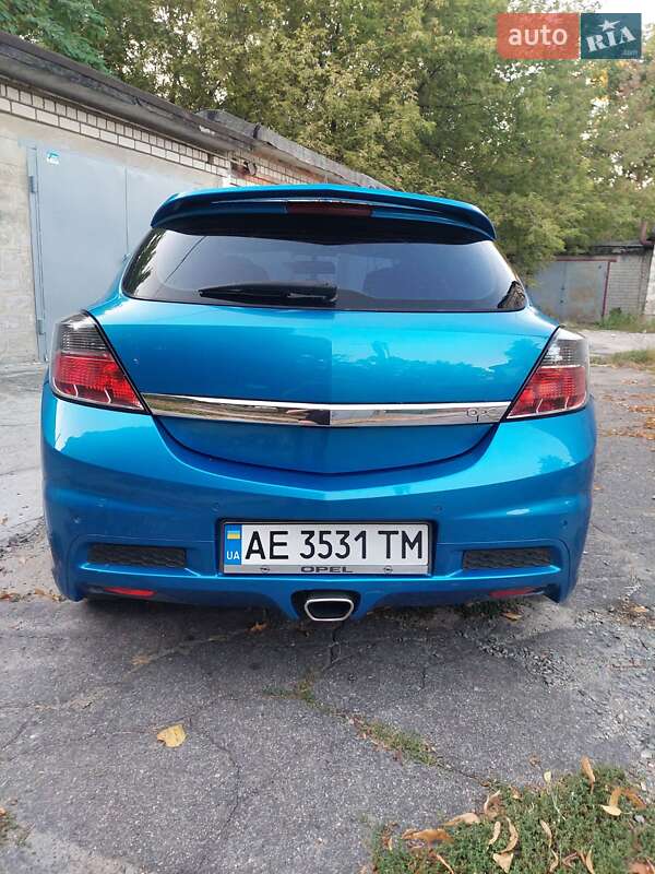 Хетчбек Opel Astra 2006 в Дніпрі