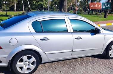 Седан Opel Astra 2008 в Дымере