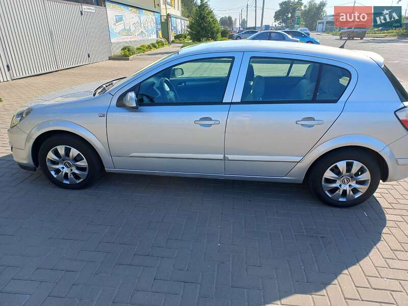 Хэтчбек Opel Astra 2005 в Белой Церкви