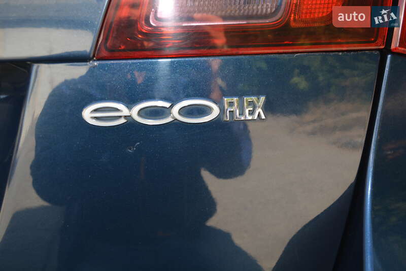 Универсал Opel Astra 2012 в Новоднестровске