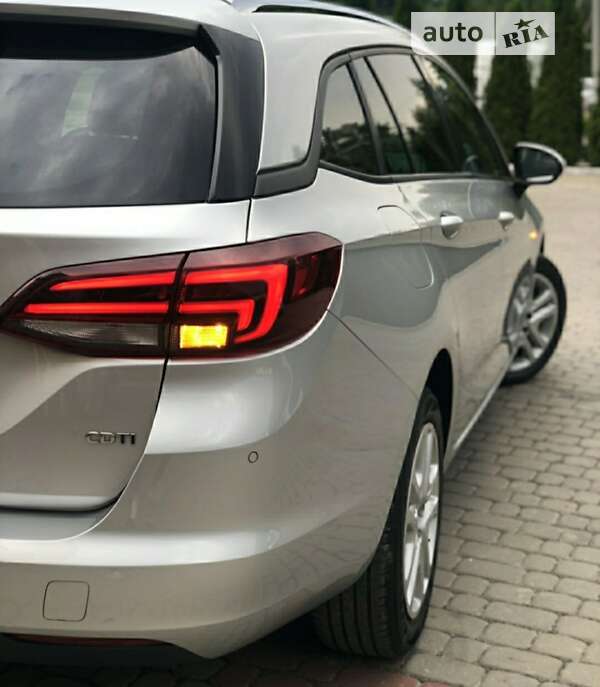 Универсал Opel Astra 2017 в Каменском