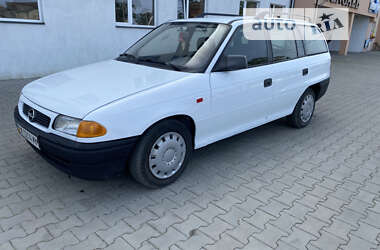 Универсал Opel Astra 1993 в Луцке