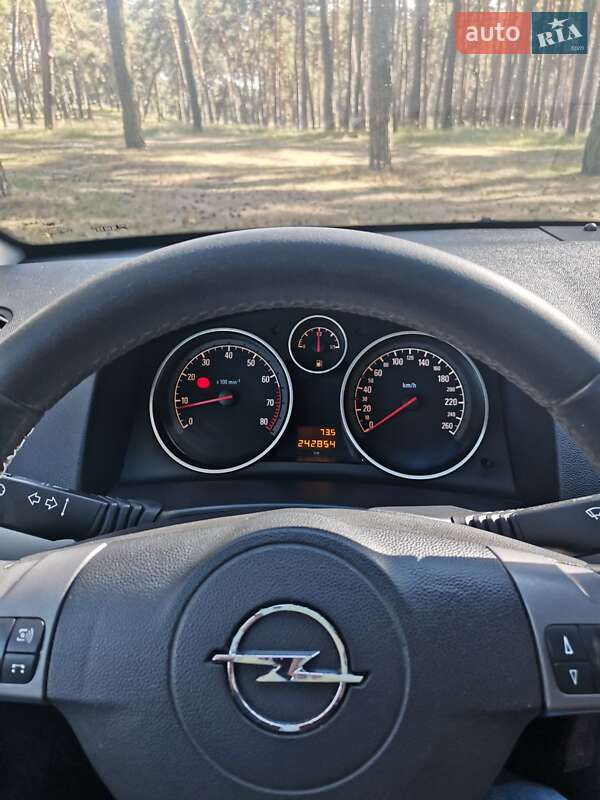 Хэтчбек Opel Astra 2006 в Сумах фото 22 Хэтчбек Opel Astra 2006 в Сумах