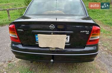 Седан Opel Astra 2002 в 