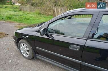 Седан Opel Astra 2002 в 
