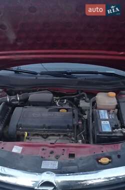 Универсал Opel Astra 2006 в 