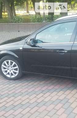 Універсал Opel Astra 2007 в Баранівці