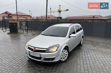 Универсал Opel Astra 2005 в 