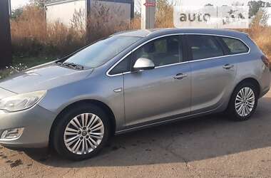 Opel Astra 2011