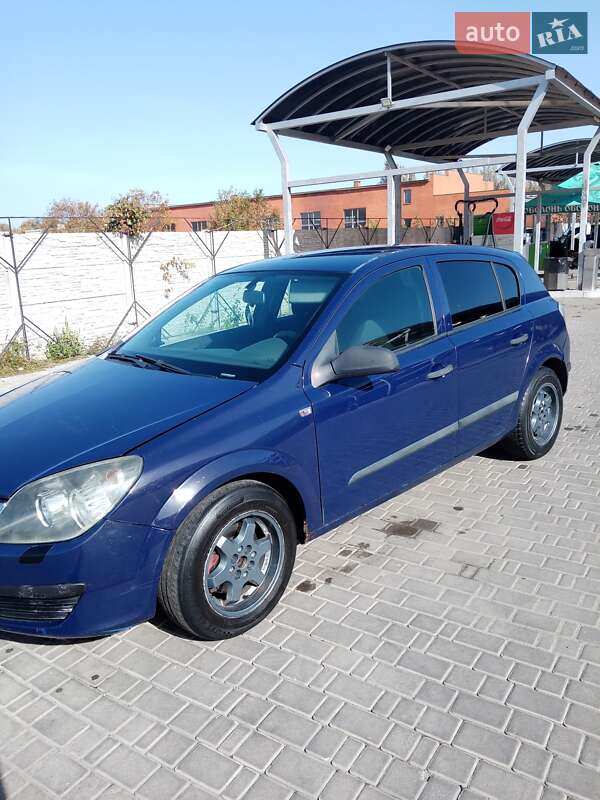 Хэтчбек Opel Astra 2006 в Херсоне