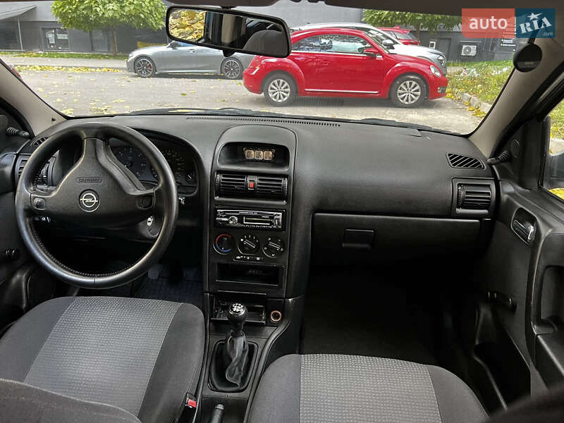 Универсал Opel Astra 2004 в Киеве