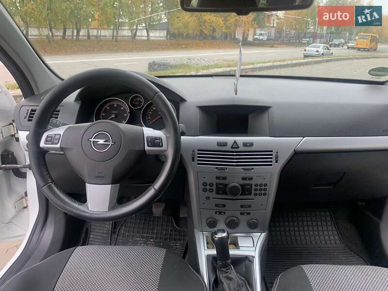 Универсал Opel Astra 2009 в Белой Церкви