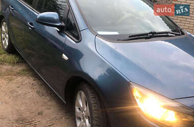 Универсал Opel Astra 2012 в Виннице