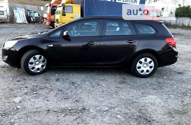 Универсал Opel Astra 2012 в Киеве