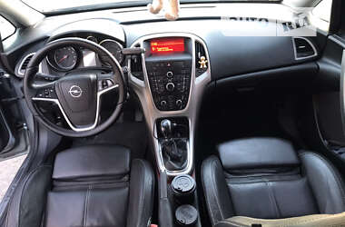 Хэтчбек Opel Astra 2010 в Днепре