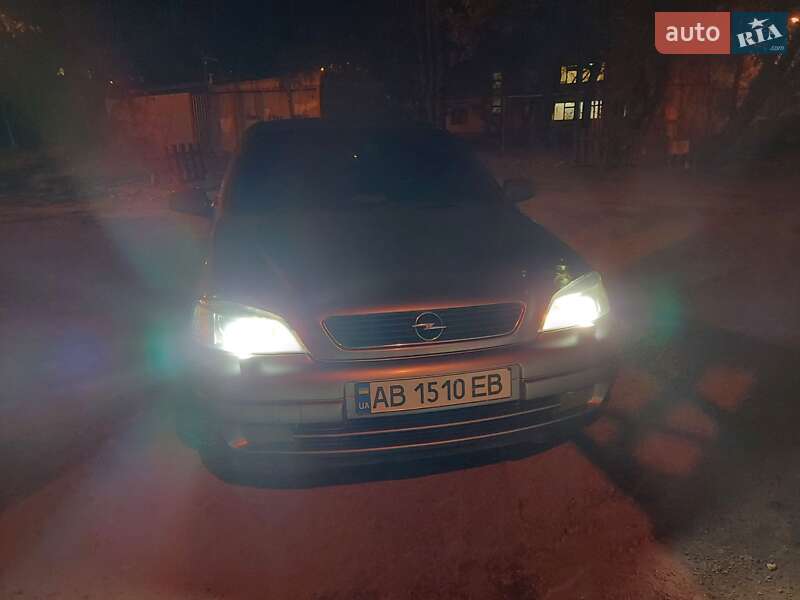 Хэтчбек Opel Astra 2003 в Виннице