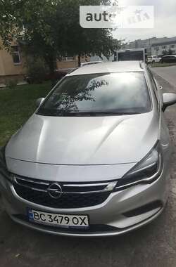 Универсал Opel Astra 2017 в Львове